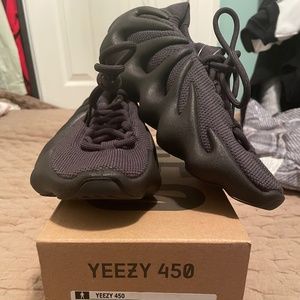 Yeezy 450 Black